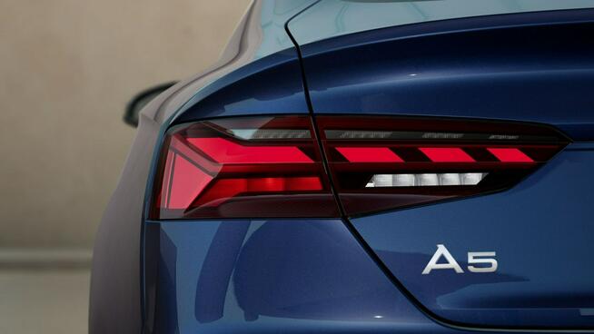 Audi A5 LED_Webasto_Kamera_3-strefy_Asystenci_Indukcja_Dynam.Zawieszenie_ACC