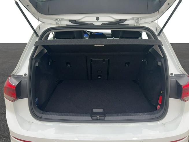Volkswagen Golf VIII 1.0 eTSI Life DSG Hatchback