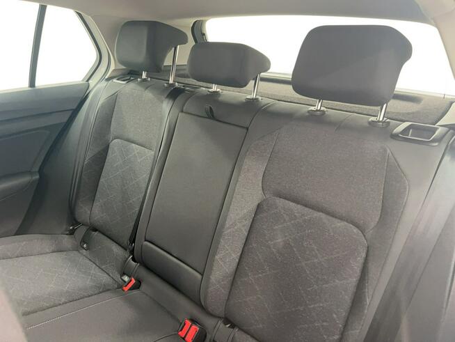 Volkswagen Golf VIII 1.0 eTSI Life DSG Hatchback