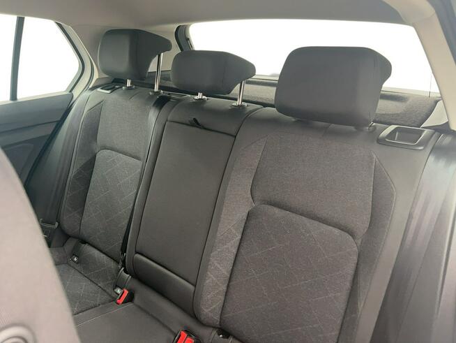 Volkswagen Golf VIII 1.0 eTSI Life DSG Hatchback