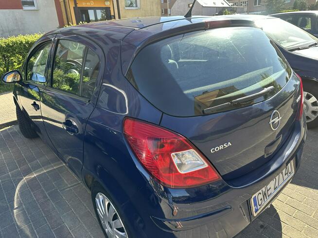 Opel Corsa 5 drzwi, opłaty na rok, klimatyzacja mrozi, Aux, Isofix, nowe opony