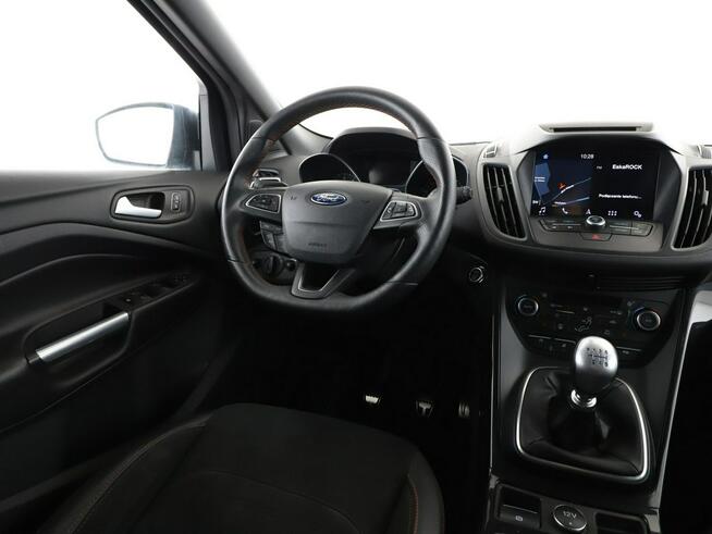 Ford Kuga klima auto skóra/alcantara grzane fotele navi czujniki parkowania