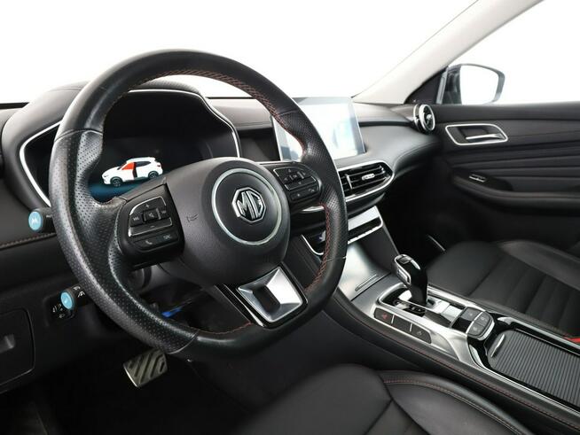 MG HS Luxury automat skóra panorama navi ACC grzane fotele LED kamera360