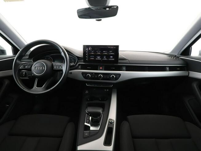 Audi A4 S-Tronic Matrix-LED navi grzane fotele asystenci czujniki parkowania