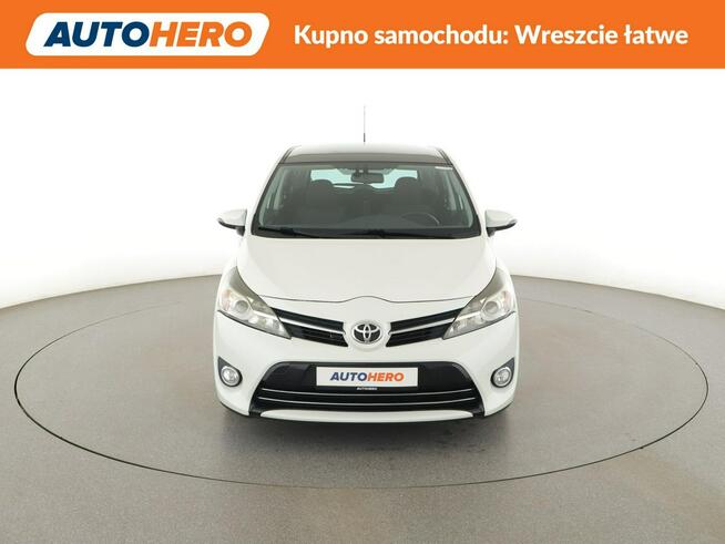 Toyota Verso automat panorama grzane fotele navi kamera tempomat