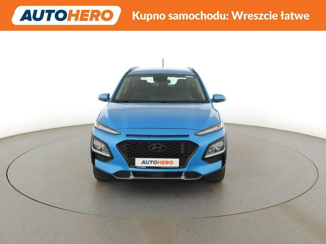 Hyundai Kona klimatyzacja LED kamera i czujniki parkowania grzane fotele i kierown