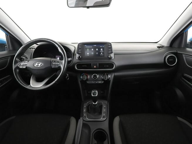 Hyundai Kona klimatyzacja LED kamera i czujniki parkowania grzane fotele i kierown
