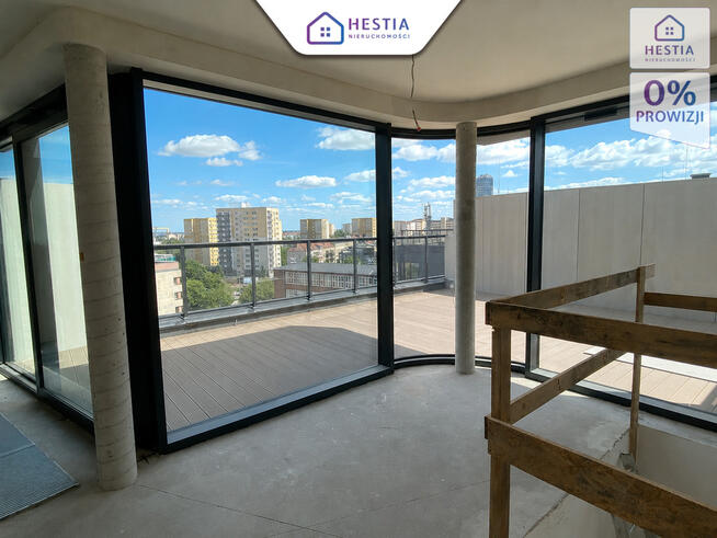 Ekskluzywny penthouse z prywatną windą i tarasem