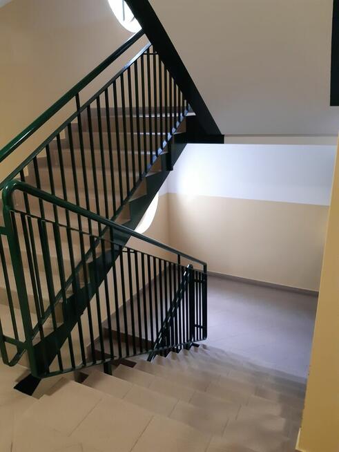 Przytulna kawalerka z dużym balkonem