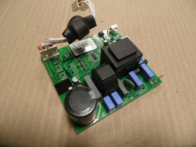 inwerter lodowki beko BCNA275E3S 5545613401