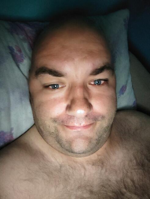 Szukam kobiety dużym biustem