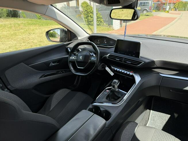 Peugeot 5008 Active 7-osobowy Benzyna 130KM Niski przebieg