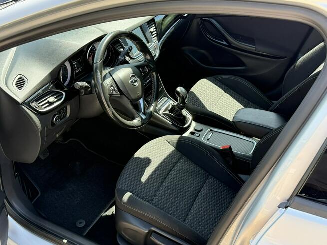 Opel Astra K Dynamic 2017 1.4 Benzyna 150 KM