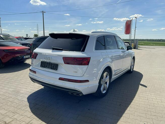 Audi SQ7 EU Quattro HAK Kamera Pneumatka Panorama 435 KM