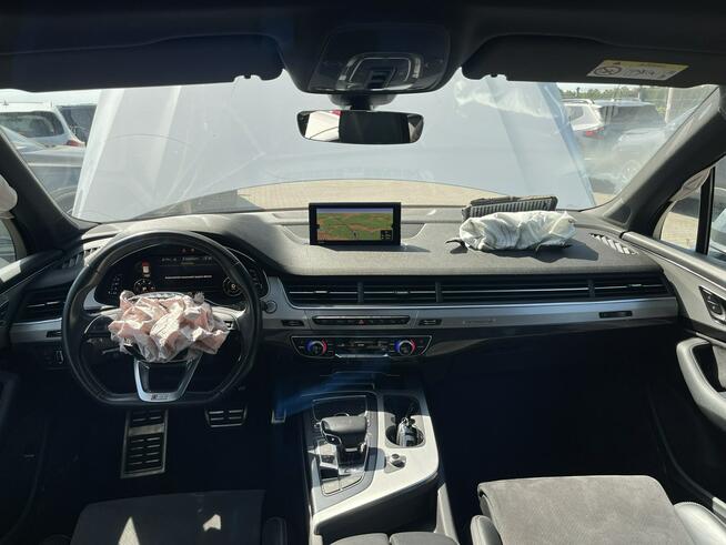 Audi SQ7 EU Quattro HAK Kamera Pneumatka Panorama 435 KM
