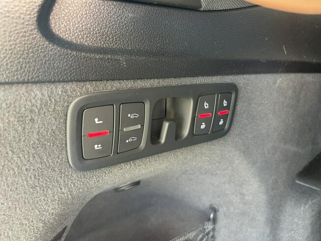 Audi SQ7 EU Quattro HAK Kamera Pneumatka Panorama 435 KM