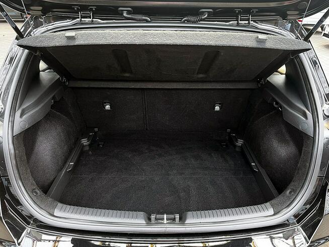 Hyundai i30 1,5 16V Led+Tempomat GWARANCJA 1WŁ Kraj Bezwypadkowy Serwisowany F23%
