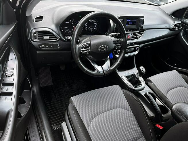 Hyundai i30 1,5 16V Led+Tempomat GWARANCJA 1WŁ Kraj Bezwypadkowy Serwisowany F23%