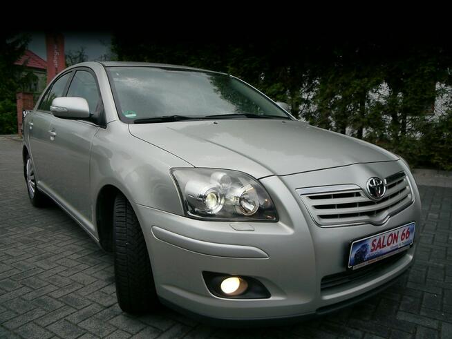 Toyota Avensis Xenon Navi bez rdzy korozji bezwypadkowy Stan bdb z Niemiec Gwarancja