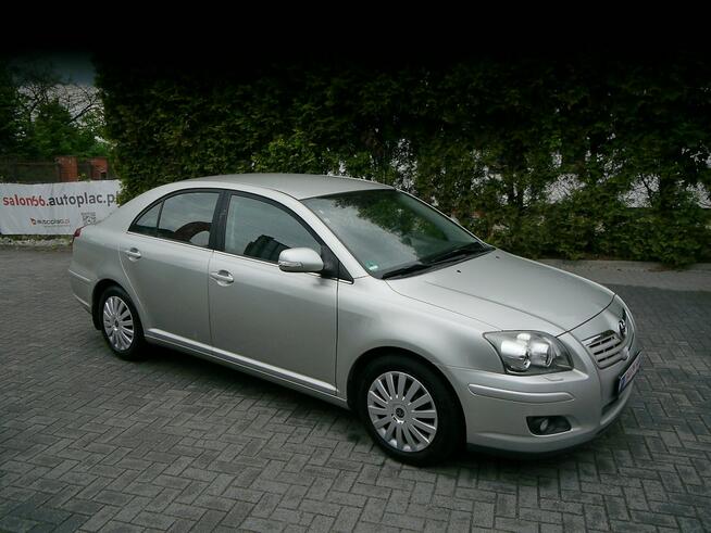 Toyota Avensis Xenon Navi bez rdzy korozji bezwypadkowy Stan bdb z Niemiec Gwarancja