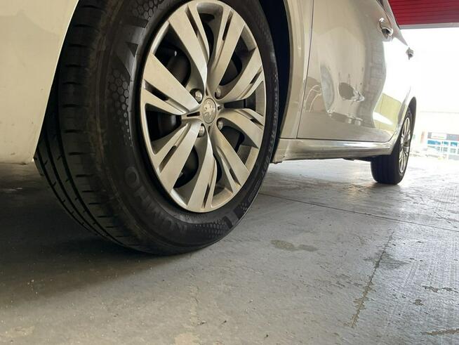 Peugeot 208 Benzyna, tempomat, nawigacja, isofix, ESP, nierówna praca silnika