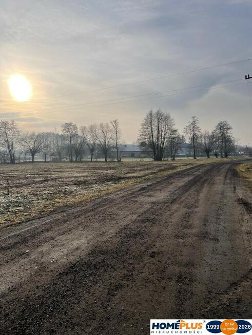 Działka 1000 m² pod zabudowę letniskową.