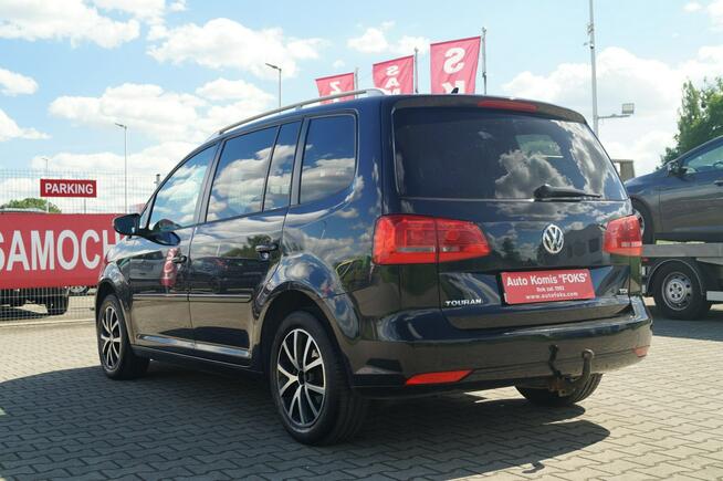 Volkswagen Touran 1,6 DIESEL 105 KM NOWY ROZRZĄD HAK 5 LAT JEDEN WŁAŚCICIEL !!!