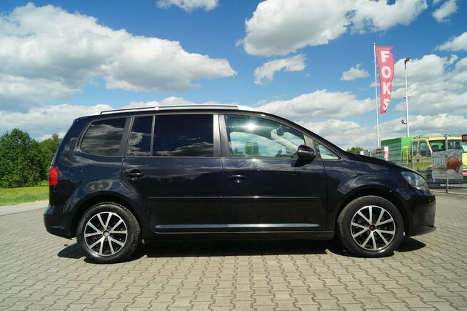 Volkswagen Touran 1,6 DIESEL 105 KM NOWY ROZRZĄD HAK 5 LAT JEDEN WŁAŚCICIEL !!!