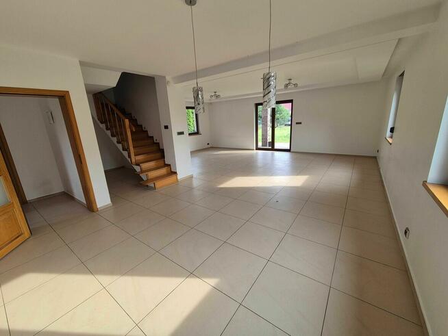 Wynajmę Dom 200m2 z dużą działką Super Lokalizacja 10 km PŃ