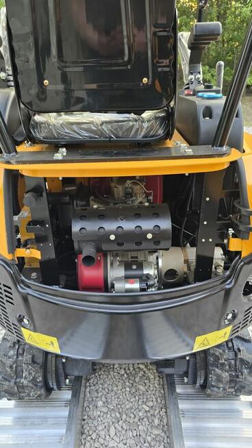 Minikoparka HT15PRO koparka skrętne ramię koop KD1100F