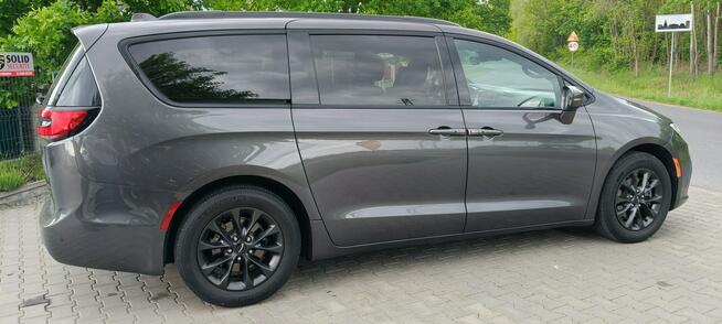 Chrysler Pacifica Wersja S Tylko 17tys.km. Jak nowy. Polecam.