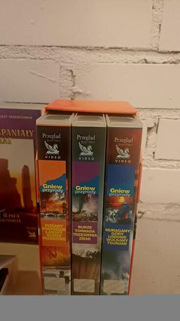 Kasety VHS z serii Readers Digest