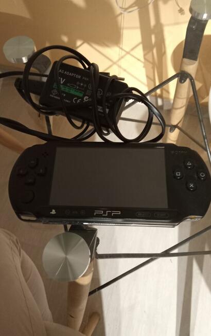 Sprzedam Konsole PSP-E104 Pro Sony Uszkodzona Okazja Polecam