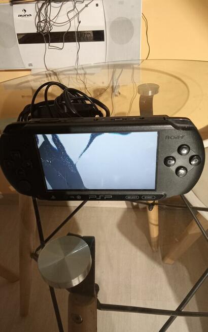 Sprzedam Konsole PSP-E104 Pro Sony Uszkodzona Okazja Polecam