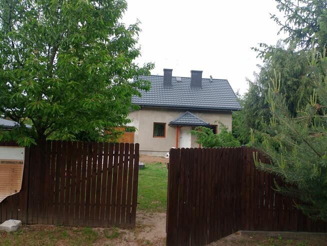 SPRZEDAM PIĘKNY DOM Z DZIAŁKĄ 1700M2