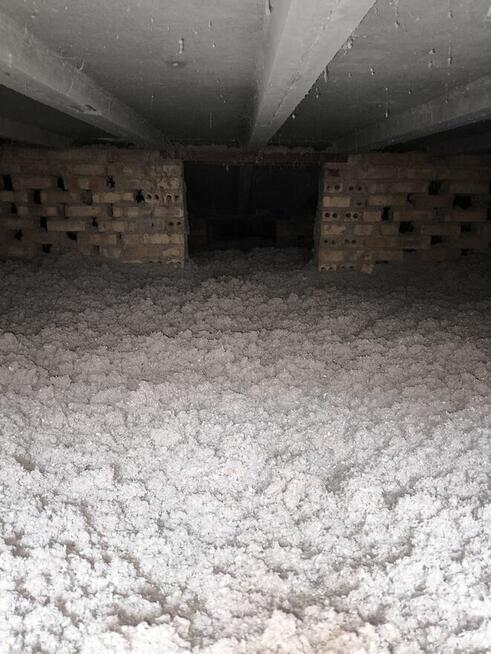 Ocieplenie celulozą poddaszy i stropów nadmuch wełny skalnej