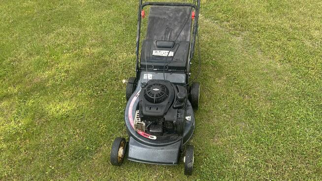 Sprzedam kosiarkę spalinową Briggs&Stratton