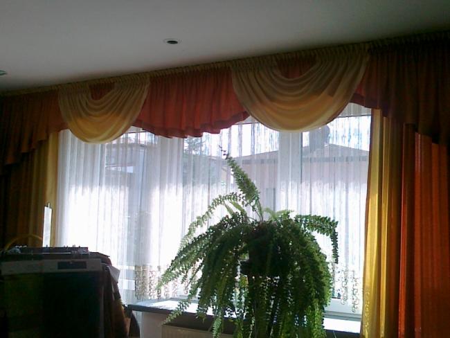 SKLEP PERS PRZENIESIONY UL.Moniuszki 13 /Mickiewicza