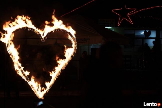 klauni, szczudlarze, animatorzy, bańki mydlane, baloniki