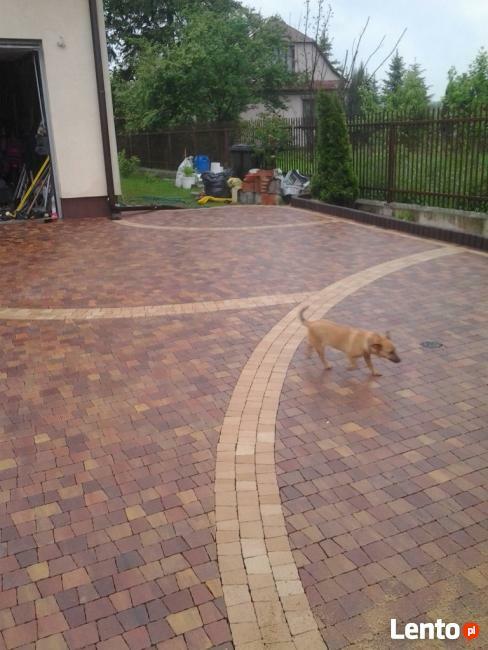 Układanie kostki brukowej