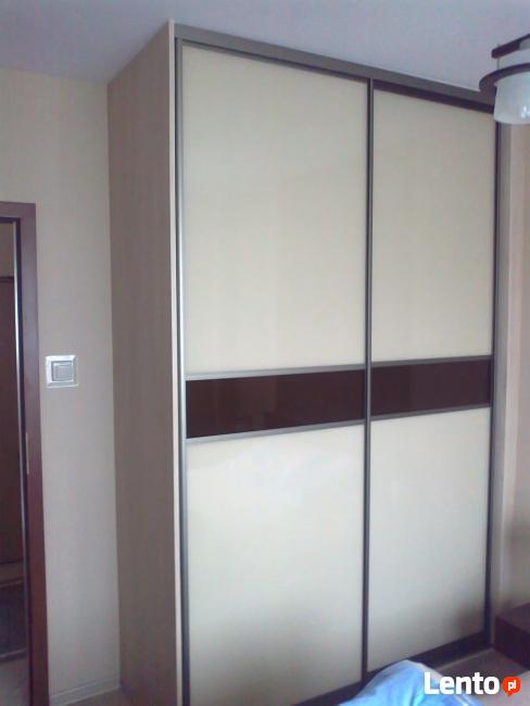 ZABUDOWA WNĘK, SZAFY NA WYMIAR, GARDEROBY