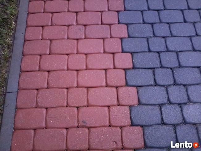 mycie, czyszczenie kostki brukowej