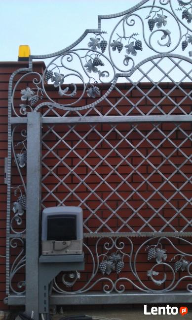 Automaty napędy siłowniki do bram Radom, montaż i serwis