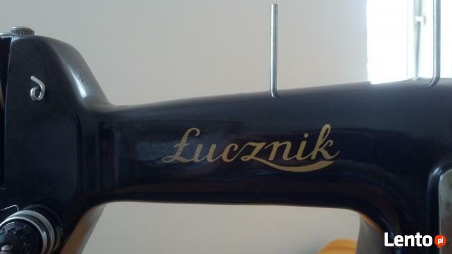 Maszyna do szycia Łucznik na pedały stolik