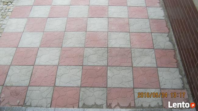 Czyszczenie kostki brukowej i granitowej
