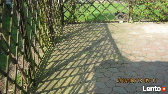 Czyszczenie kostki brukowej i granitowej