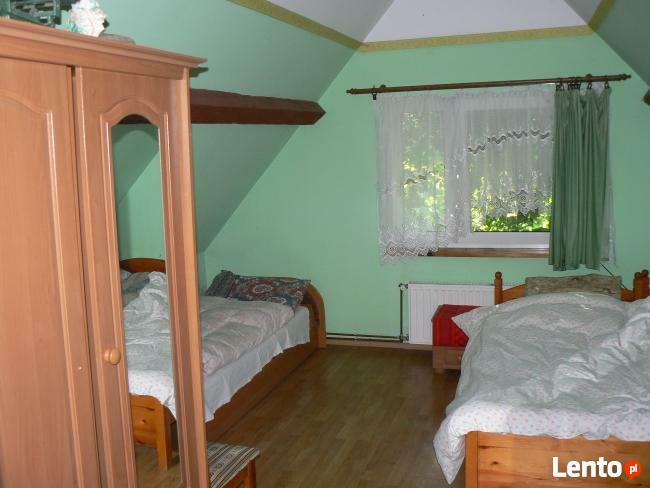 dom z zabudowaniami gospodarczymi