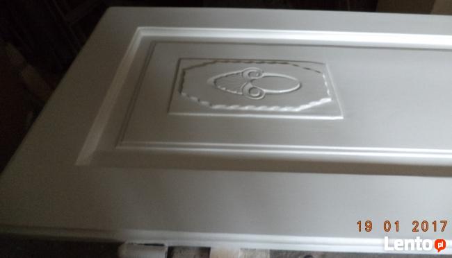 Renowacja drzwi i okien drewnianych