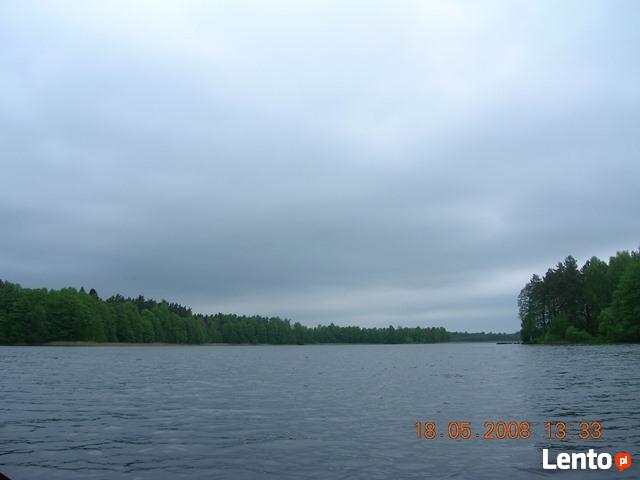 MAZURY-JERUTKI.Dwa domki /po 10 os/nad jeziorem.Łódka