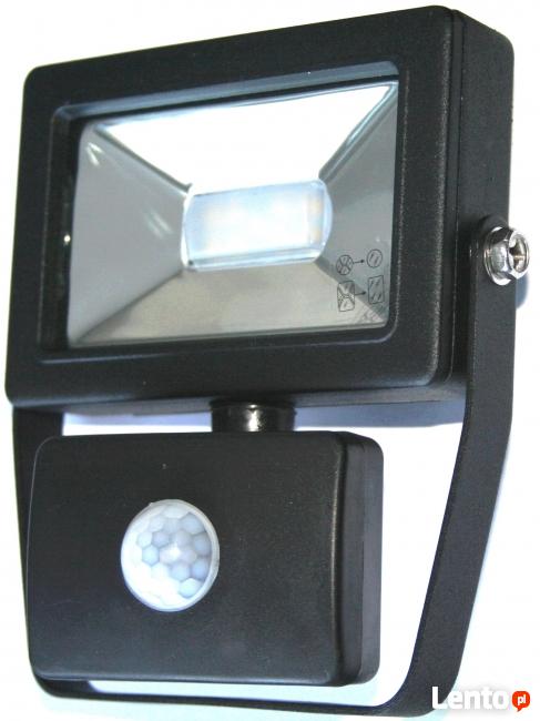 Naświetlacz reflektor LED z czujnikiem ruchu PIR nowy 10W